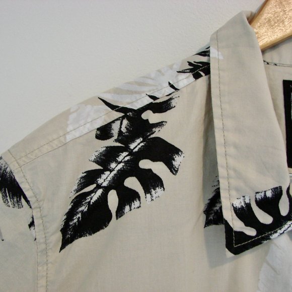 Guess Shirt Tan Black Hawaiian Palm Leaf Slim Fit Shirt Button Front Size XXL - Picture 5 of 13